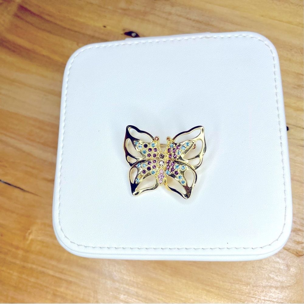 Vintage Costume Jewelry Brooch